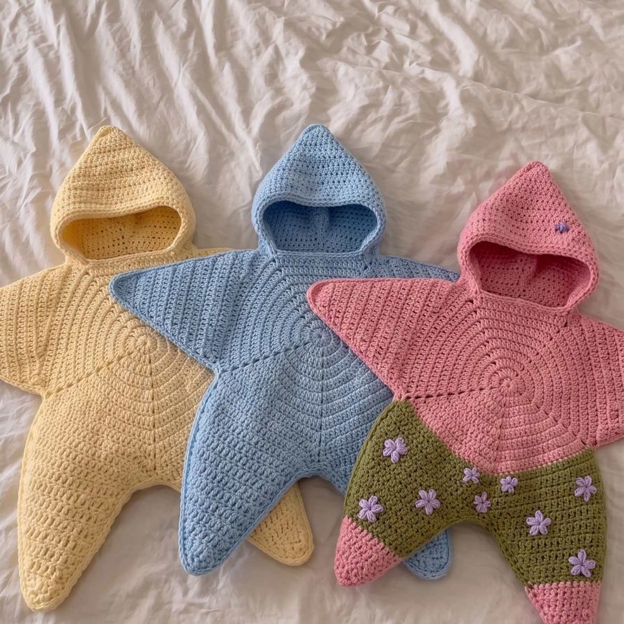 Three star suits together